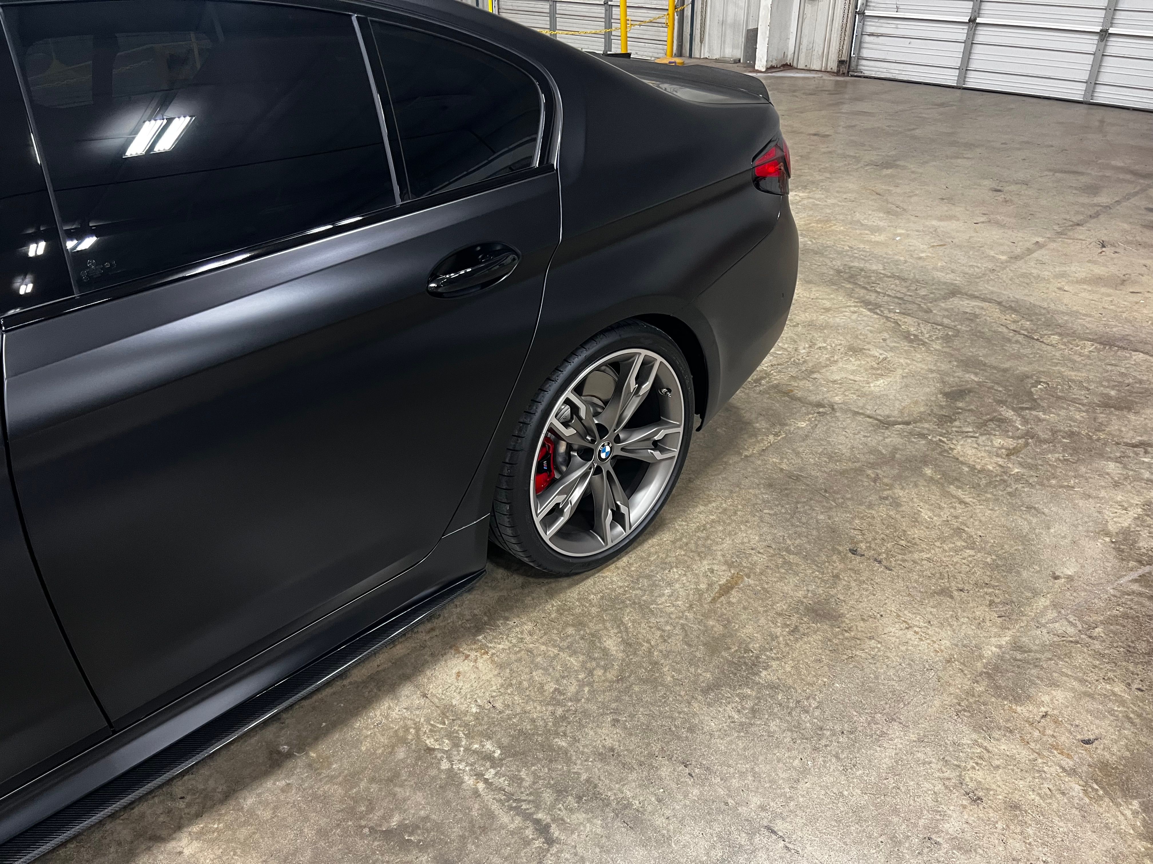Used 2023 BMW M550i xDrive w/ Dynamic Handling Package AWD/4WD image 22