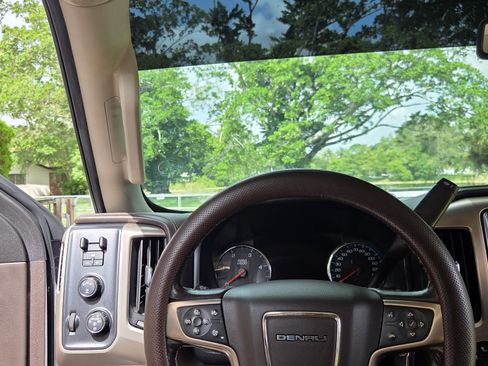 Used 2019 GMC Sierra 3500 Denali w/ Duramax Plus Package AWD/4WD image 8