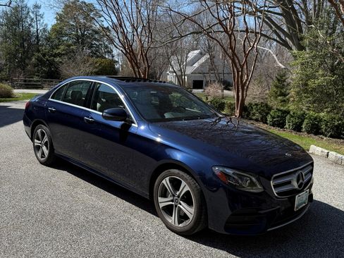 Used 2017 Mercedes-Benz E 300 E 300 4MATIC Sedan 4D image 1