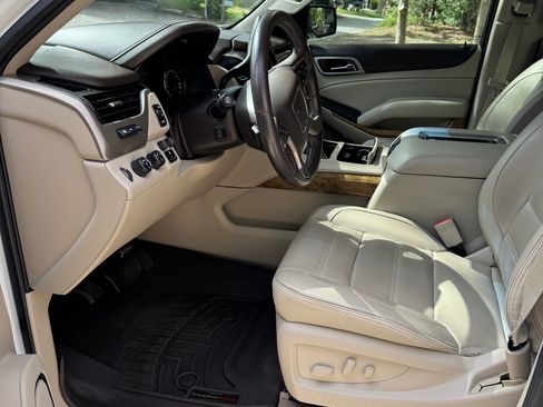 Used 2016 GMC Yukon Denali w/ Open Road Package AWD/4WD image 11