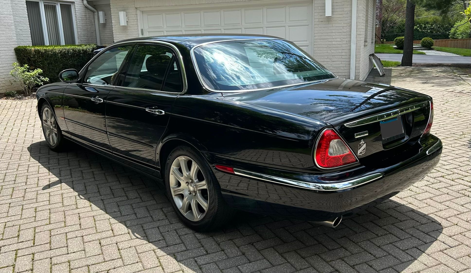 Used 2004 Jaguar XJ8 RWD image 8