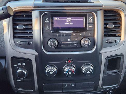 Used 2013 RAM 1500 Express image 10