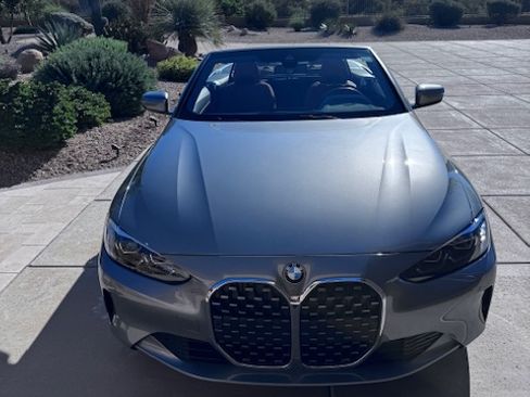 Used 2023 BMW 430i Convertible w/ Premium Package image 4