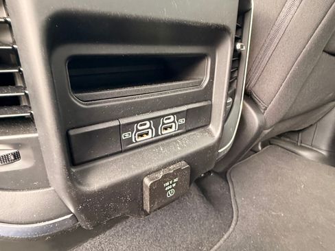 Used 2025 RAM 1500 Big Horn AWD/4WD image 19