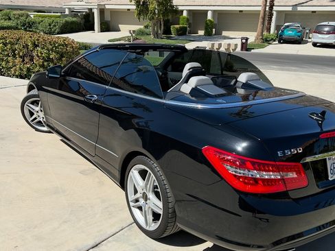 Used 2011 Mercedes-Benz E 550 E 550 Convertible 2D image 8