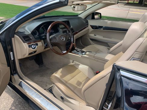 Used 2011 Mercedes-Benz E 350 Cabriolet image 11
