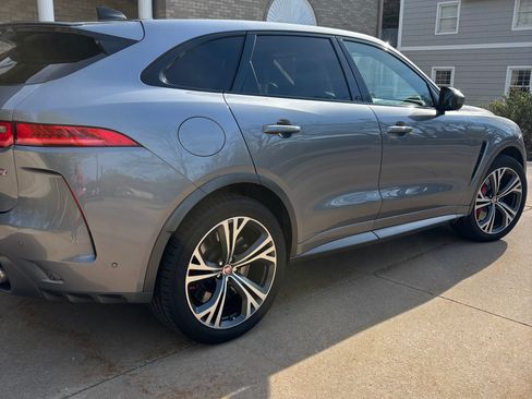 Used 2020 Jaguar F-PACE SVR AWD/4WD image 2