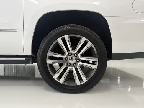 Used 2018 GMC Yukon XL Denali w/ Denali Ultimate Package AWD/4WD image 12