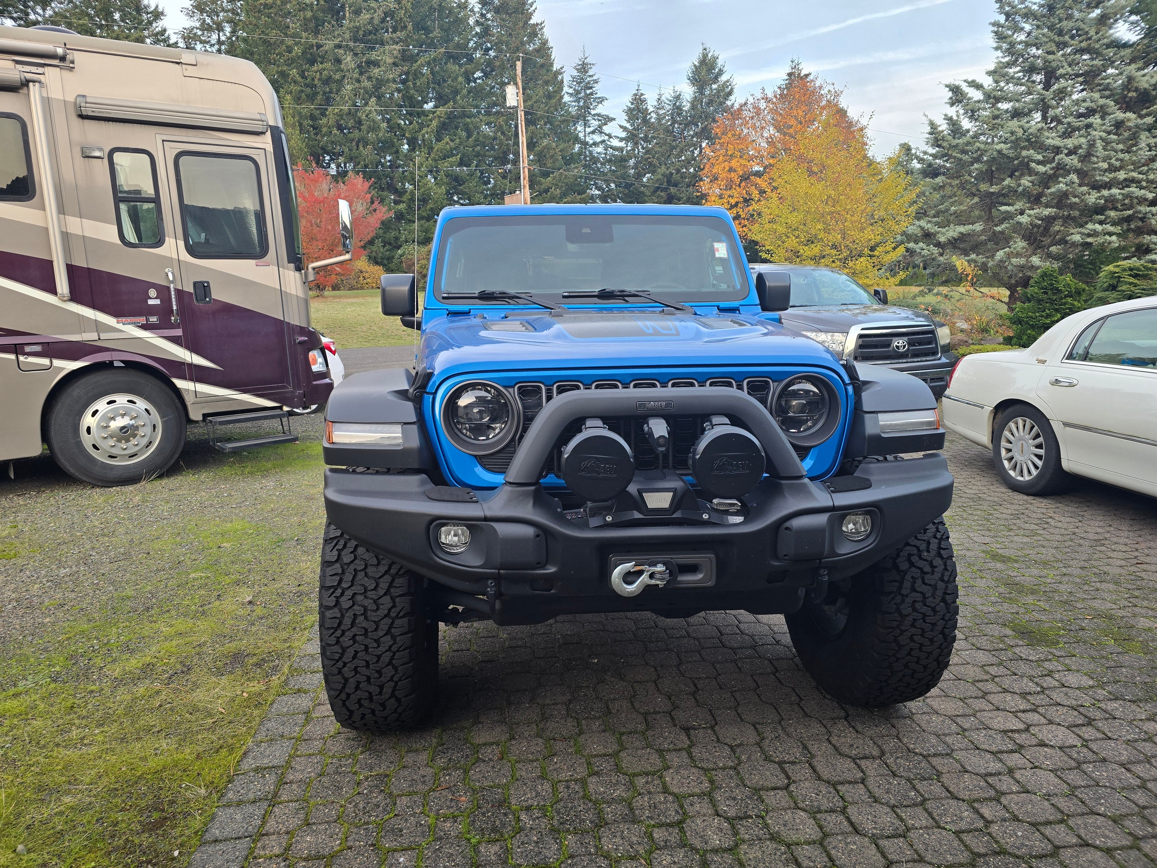 Used 2023 Jeep Wrangler Unlimited Rubicon 4xe AWD/4WD image 9
