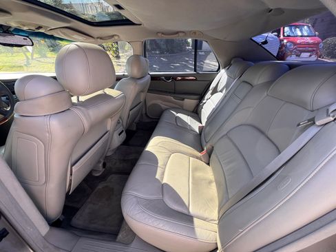 Used 2000 Cadillac De Ville DTS w/ Comfort/Convenience Pkg image 14