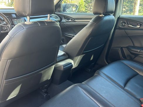 Used 2019 Honda Civic EX image 17