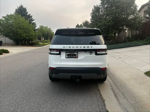 Used 2019 Land Rover Discovery SE AWD/4WD image 5