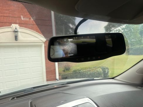 Used 2010 GMC Acadia SLE FWD image 17