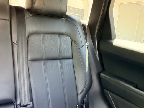 Used 2019 Land Rover Range Rover Sport HSE AWD/4WD image 13