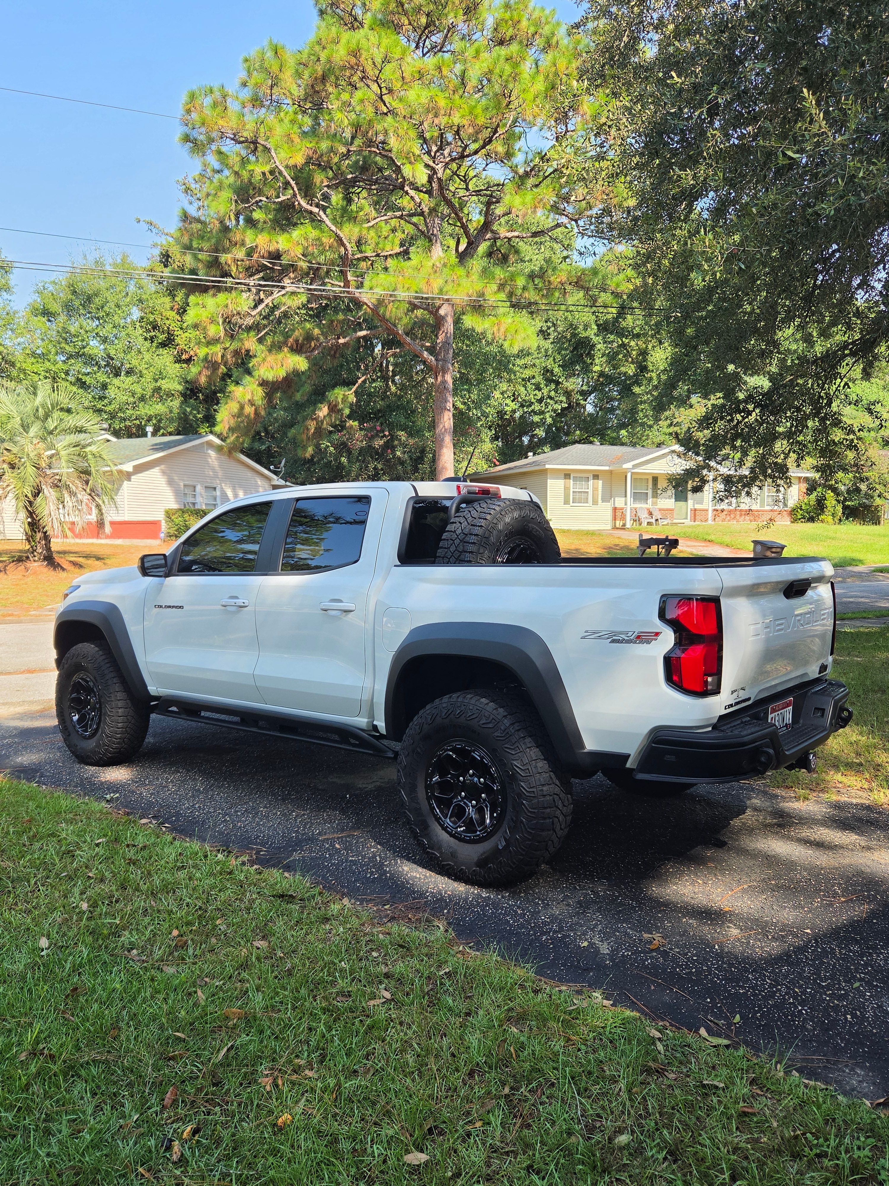Used 2024 Chevrolet Colorado ZR2 w/ ZR2 Bison Edition AWD/4WD image 9