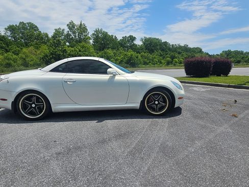 Used 2002 Lexus SC 430 Convertible image 4