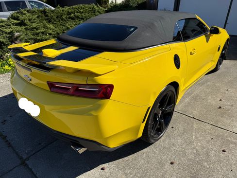 Used 2018 Chevrolet Camaro SS image 6