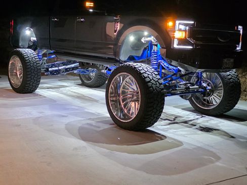 Used 2019 Ford F250 XLT w/ XLT Premium Package image 18