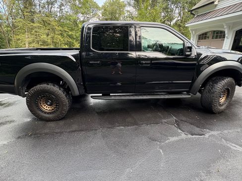 Used 2018 Ford F150 Raptor w/ Equipment Group 802A Luxury image 2