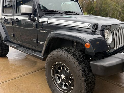 Used 2017 Jeep Wrangler Unlimited Sahara w/ Quick Order Package 24E Chief image 14