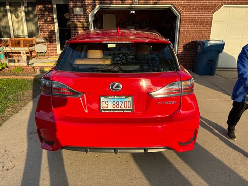 Used 2016 Lexus CT 200h w/ Navigation Package FWD image 4