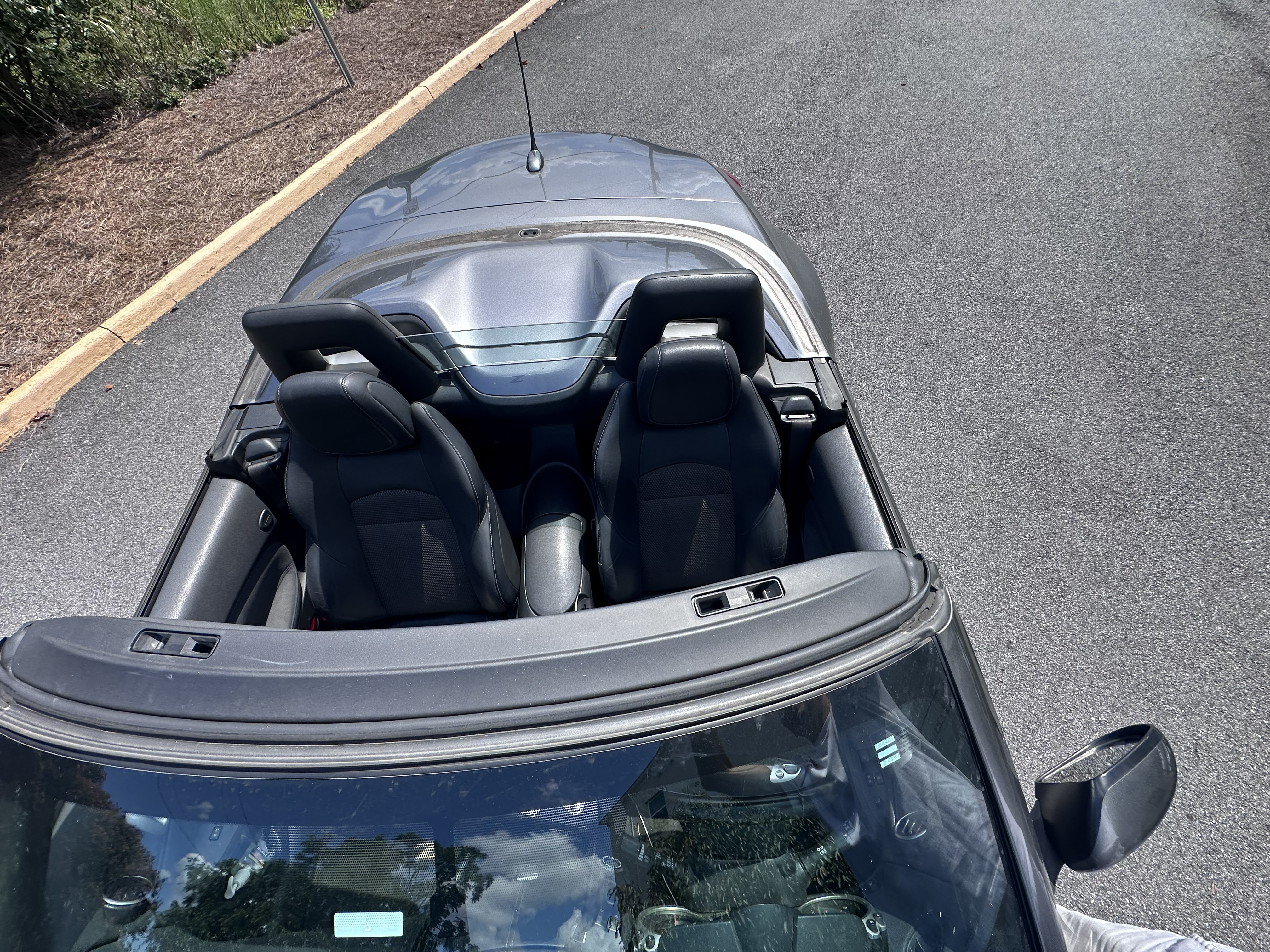 Used 2012 Nissan 370Z Touring RWD image 8