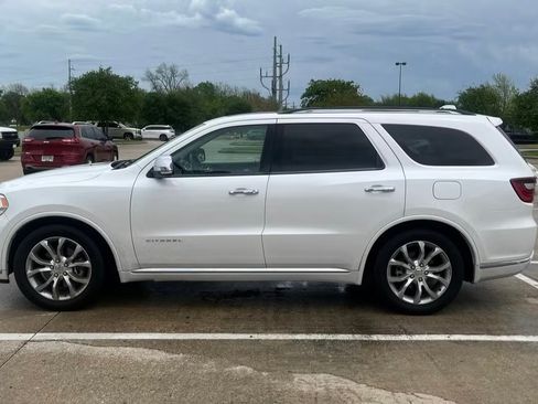 Used 2017 Dodge Durango Citadel RWD image 4