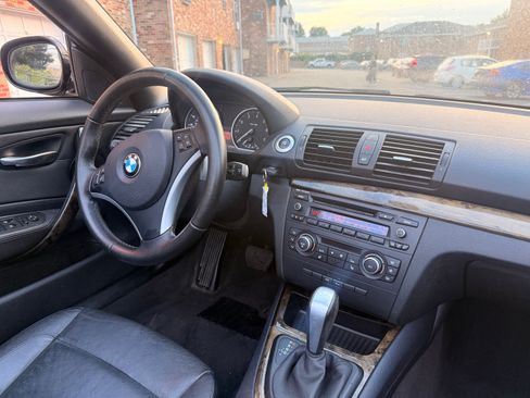 Used 2010 BMW 128i Convertible RWD image 12