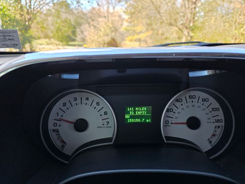 Used 2010 Ford Explorer Sport Trac Limited image 8