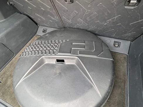 Used 2012 Toyota FJ Cruiser 4WD w/ Convenience Pkg image 31