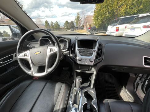 Used 2016 Chevrolet Equinox LTZ image 2