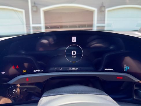 Used 2020 Porsche Taycan Turbo S AWD/4WD image 20