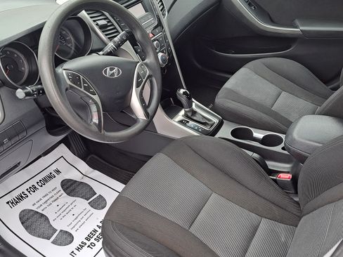 Used 2013 Hyundai Elantra GT image 2