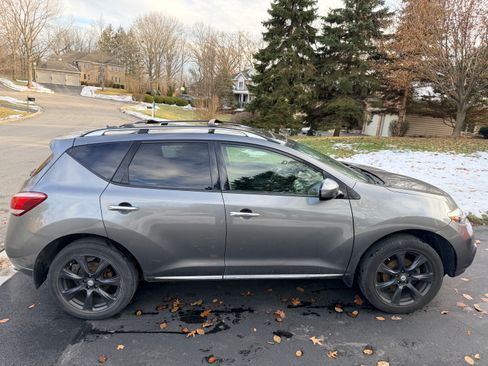 Used 2013 Nissan Murano LE w/ Platinum Pkg image 2