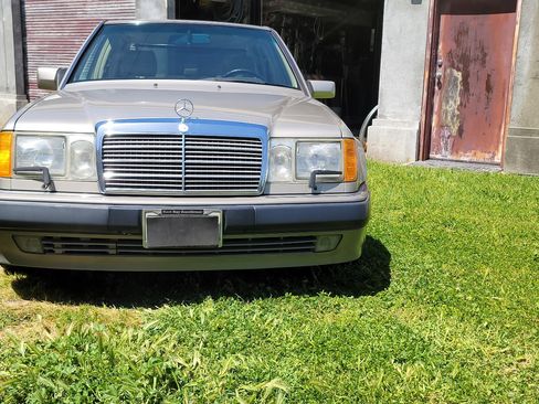 Used 1993 Mercedes-Benz 500 E image 8