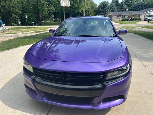 Used 2018 Dodge Charger GT AWD/4WD image 2