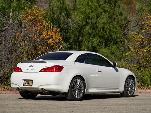 Used 2013 INFINITI G37 Sport w/ Premium Pkg image 9