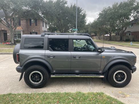 Used 2022 Ford Bronco Badlands w/ Sasquatch Package image 8