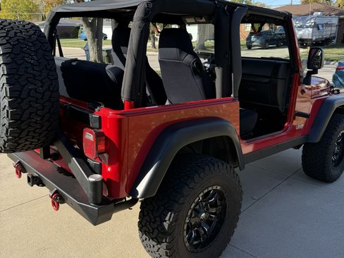 Used 2006 Jeep Wrangler Rubicon w/ Security Group image 5