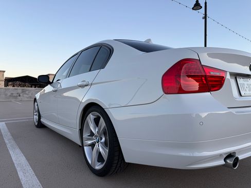 Used 2011 BMW 335i Sedan image 17