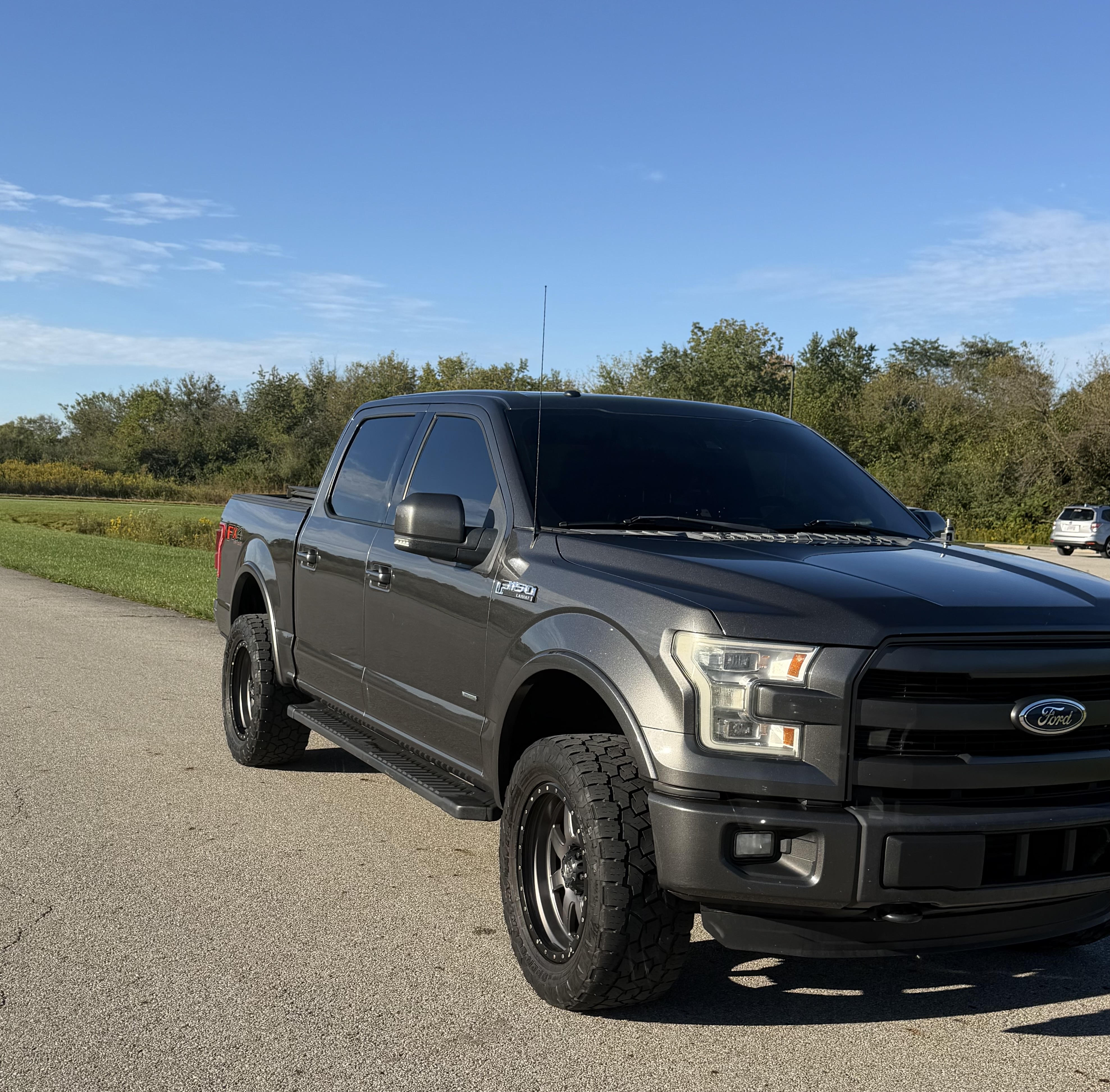 Used 2015 Ford F150 Lariat w/ Equipment Group 502A Luxury AWD/4WD image 2