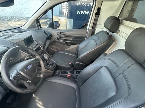 Used 2019 Ford Transit Connect XL image 6