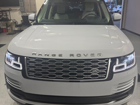 Used 2020 Land Rover Range Rover Long Wheelbase HSE image 4