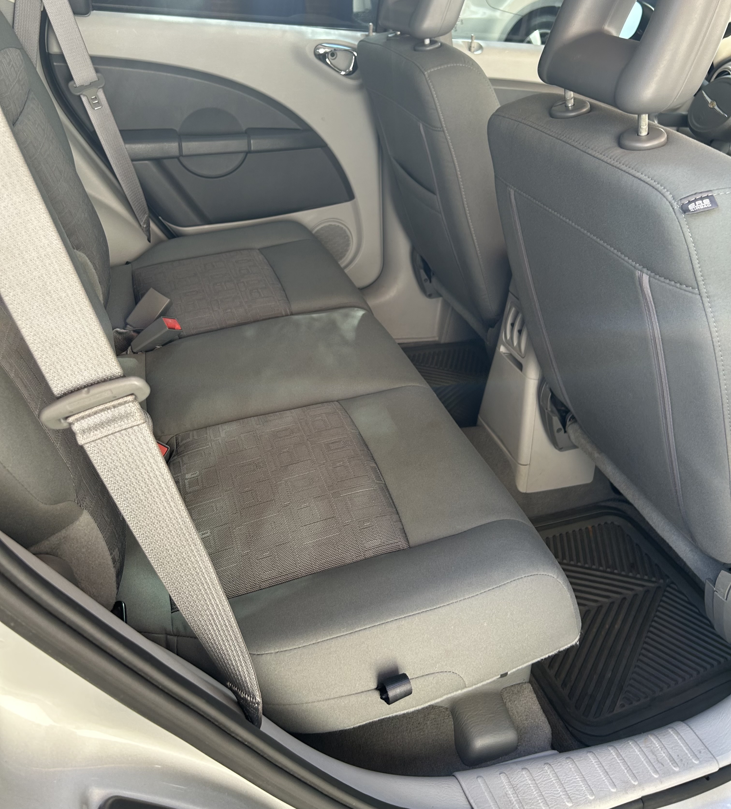 Used 2009 Chrysler PT Cruiser FWD image 5