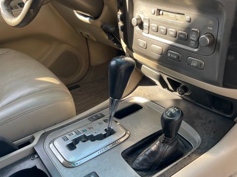 Used 2003 Toyota Land Cruiser AWD/4WD image 19