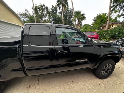 Used 2023 Toyota Tacoma SR5 image 5
