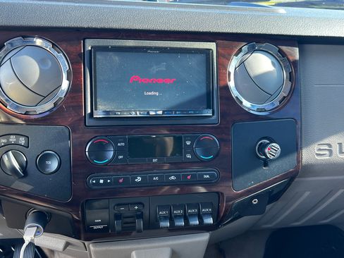 Used 2008 Ford F250 Lariat image 15