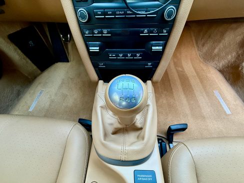 Used 2011 Porsche Cayman image 26