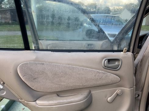 Used 2002 Toyota Corolla CE image 15