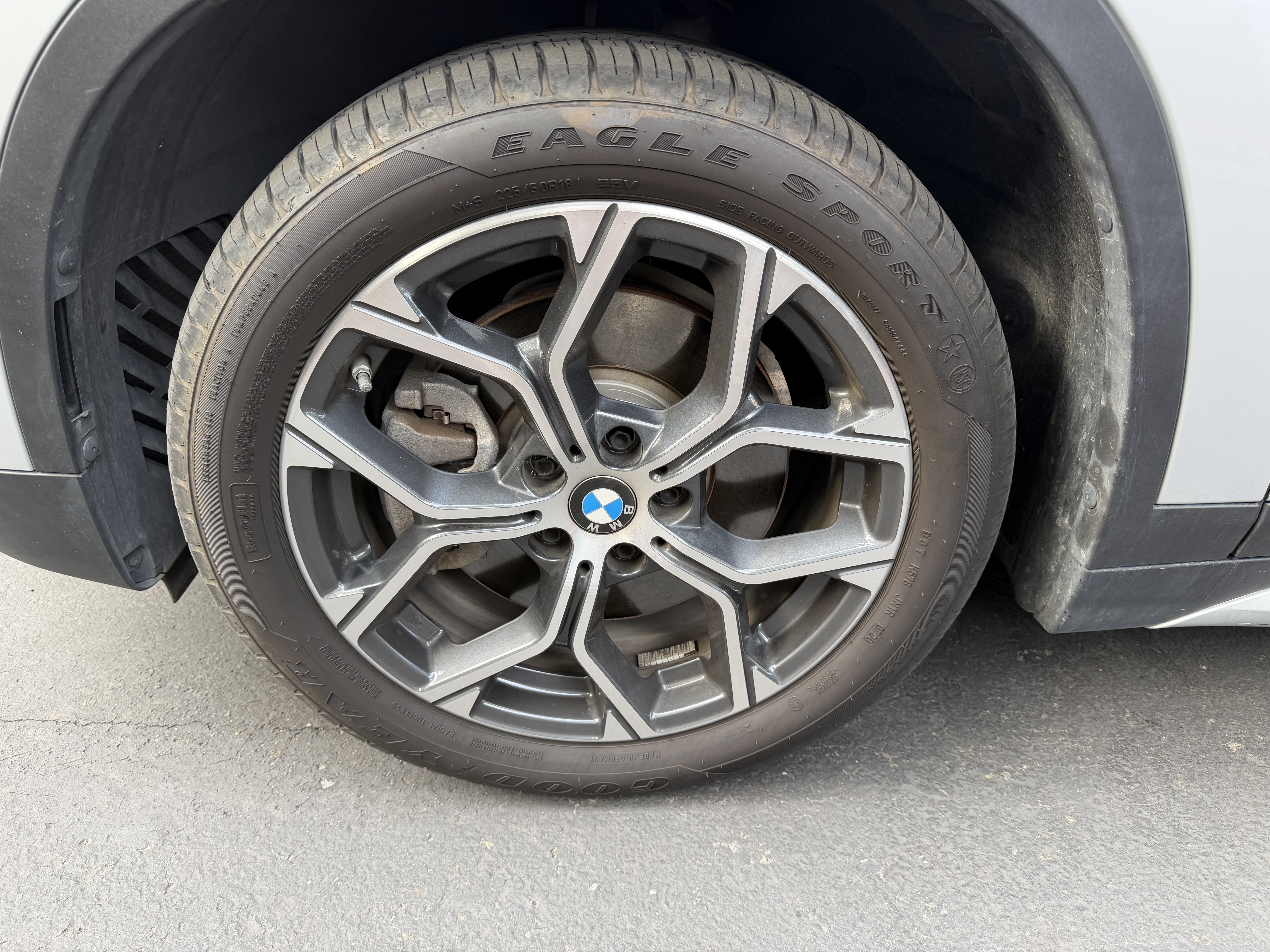 Used 2021 BMW X1 xDrive28i w/ Premium Package AWD/4WD image 8